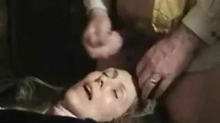 La milf japonaise Mahiru Tsubaki s'en sort french mature porno avec de nombreux vibromasseurs