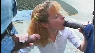 la branleuse rousse mince bonnie film amateur francais est prête à commencer sa splendide masturbation