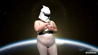 Une dame film x complet francais élégante se fait baiser la gorge dans une scène de cosplay passionnante