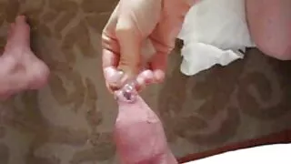 Une salope blonde torride se fait presser ses énormes seins et sa film porno complet francais chatte en ruine avec des épingles en métal
