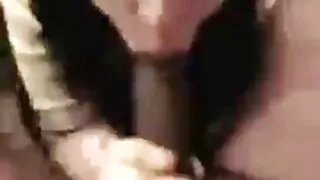 Rousse et brune baisent leurs chattes dans une scène de porno français belle mère sexe en groupe folle