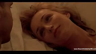 Grosse porno francais mature salope rousse donne à son homme un footjob torride