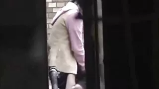 De superbes porno francais brutal filles baisent dans un trio torride FFM